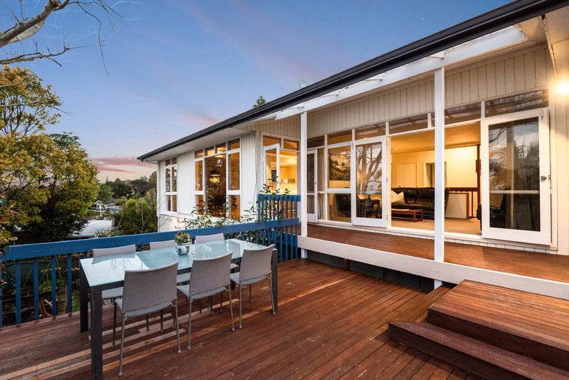 23 Gretel Place, Hillcrest, Auckland - Carousel 2