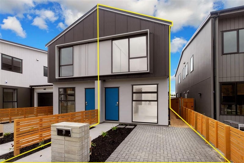 21 Pukewhero Rise, Westgate, Auckland - Carousel 2