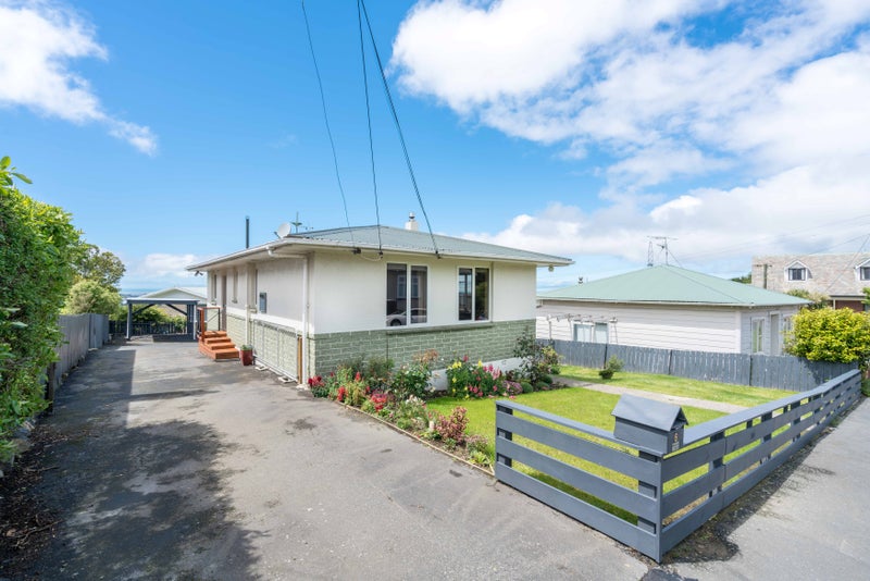 6 Renfrew Street, Balaclava, Dunedin - Carousel 1