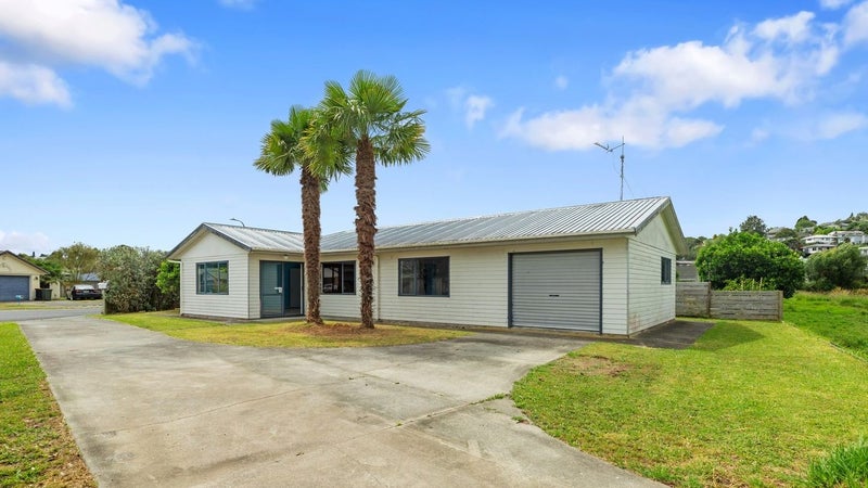 34 Aaron Place, Brookfield, Tauranga - Carousel 1