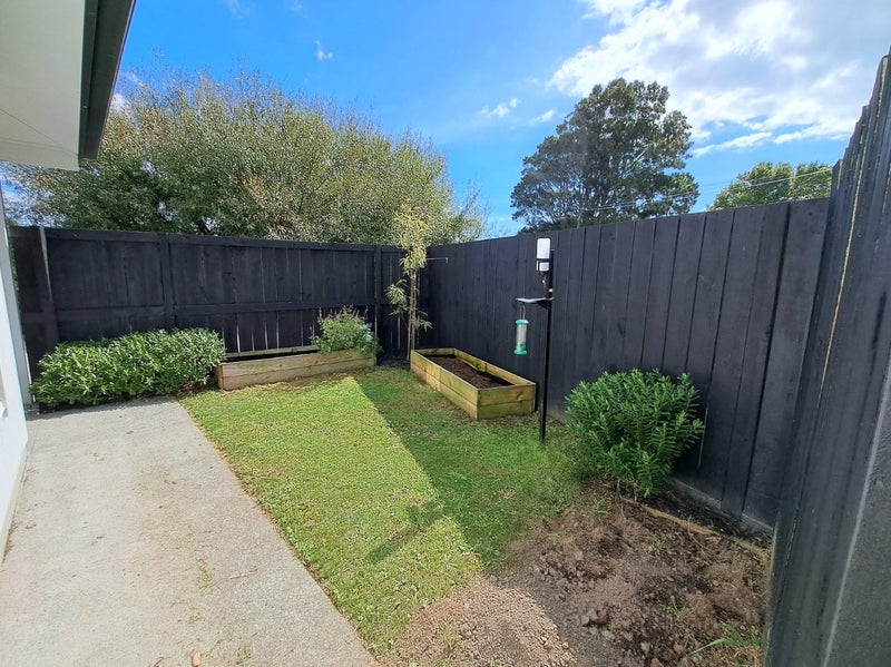 1 Glenbrae Glade, Glen Innes, Auckland - Carousel 12