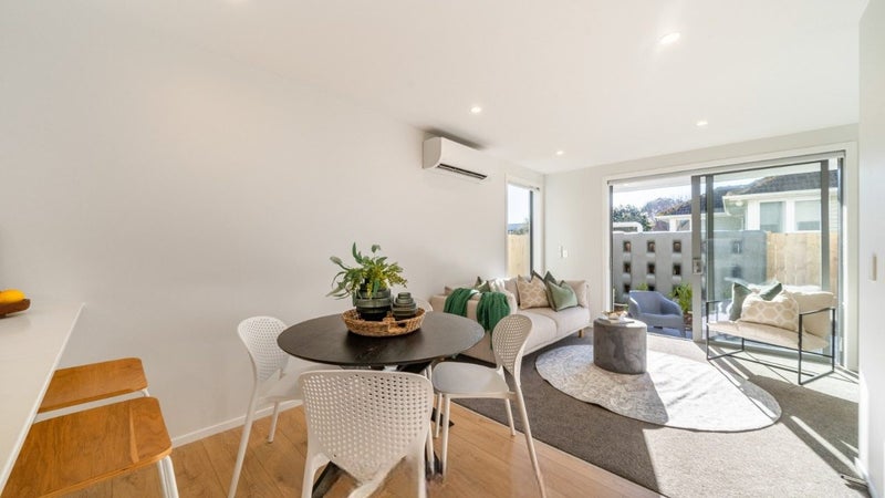 5/16 Sladden Street, Naenae, Lower Hutt - Carousel 1