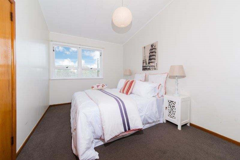 7 Mulgan Street, New Windsor, Auckland - Carousel 2