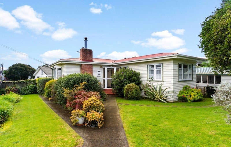40 Wedgwood Avenue, Mangere East, Auckland - Carousel 1