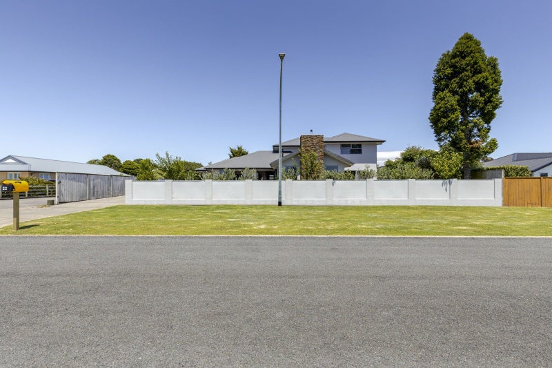 22 Smith Street, Lepperton, New Plymouth - Carousel 45