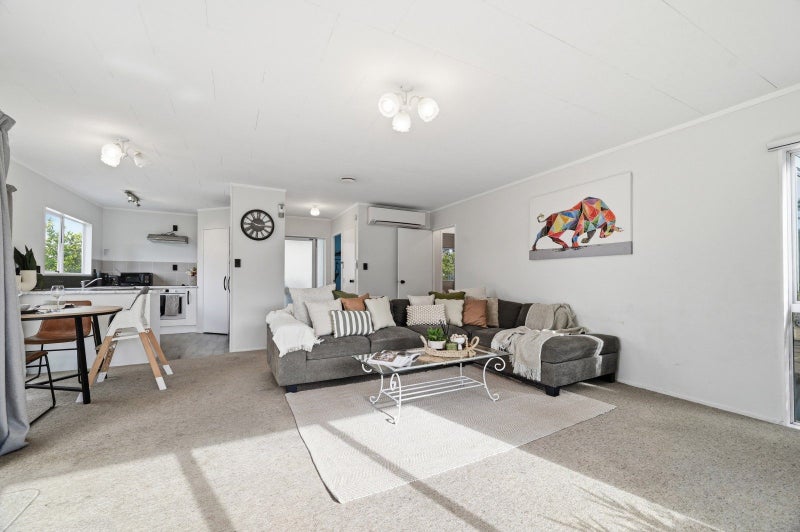 29 Camellia Drive, Ngongotaha, Rotorua - Carousel 2