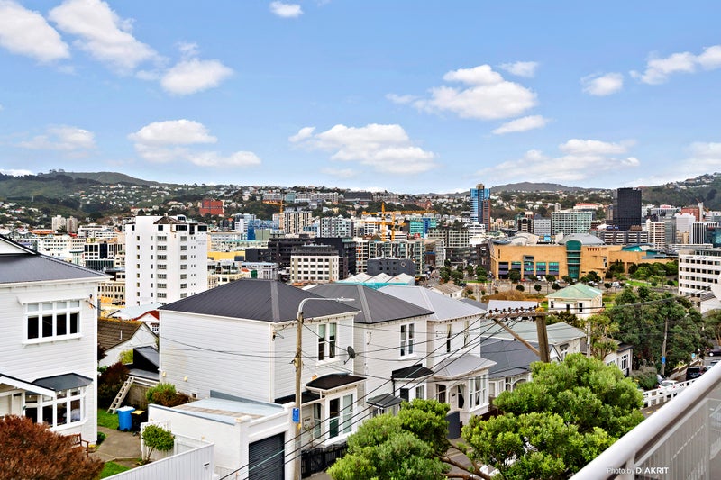 6/2 Mcfarlane Street, Mount Victoria, Wellington - Carousel 1