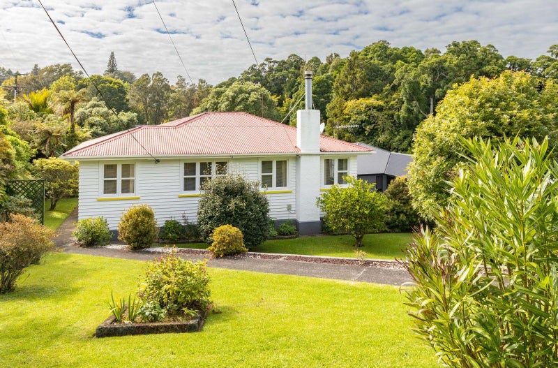 23 Fernleigh Street, Ferndale, New Plymouth - Carousel 1