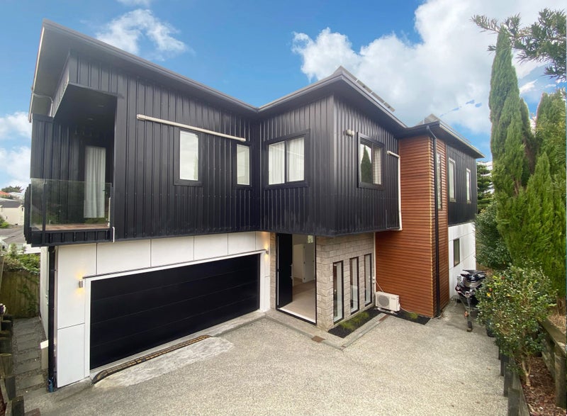 485A East Coast Road, Murrays Bay, Auckland - Carousel 1