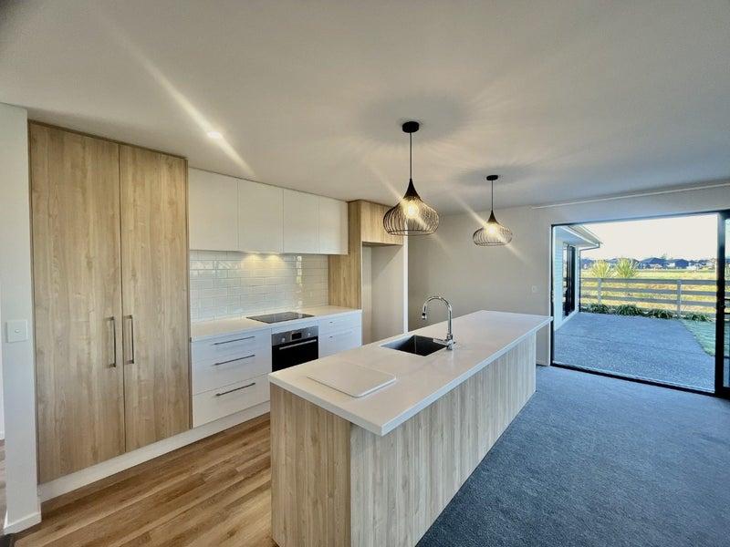 21 Jury Lane, Woodend, Woodend - Carousel 2