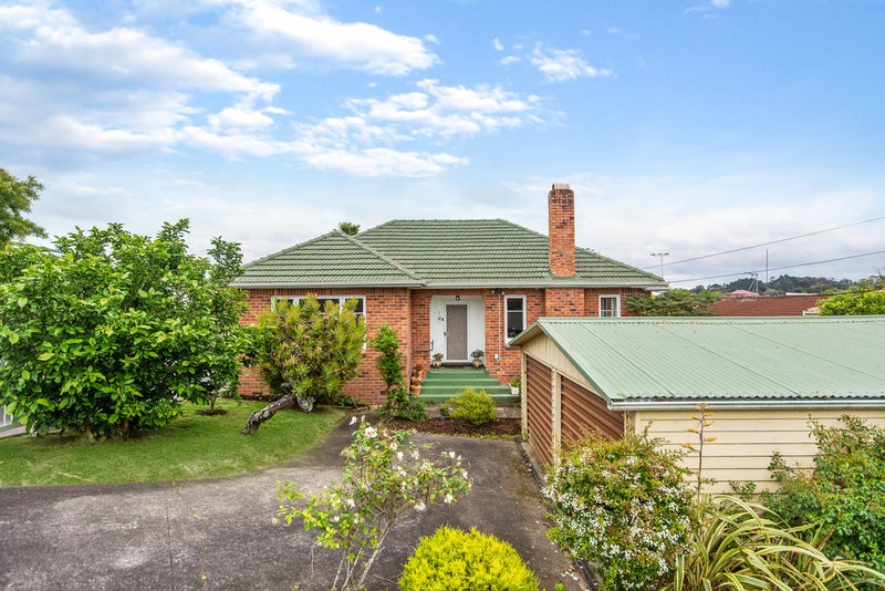 19 Captain Scott Road, Glen Eden, Auckland - Carousel 1