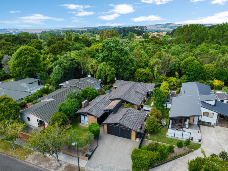 66 Buick Crescent, Awapuni, Palmerston North - Carousel 1