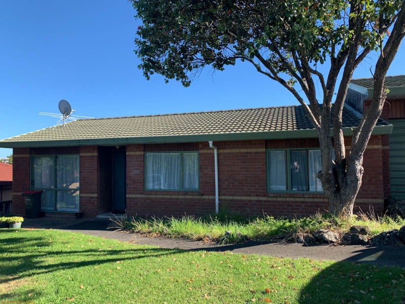 2/113 Wallace Road, Papatoetoe, Auckland - Carousel 1