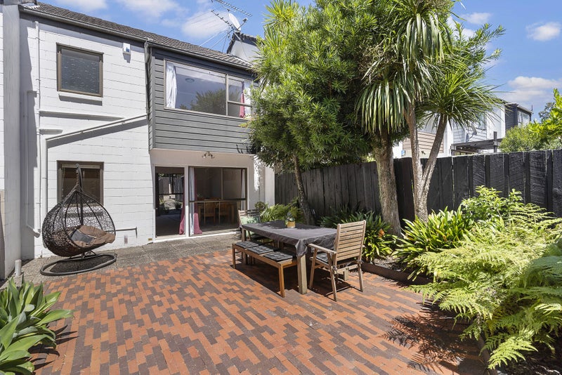 5/33 Monteith Crescent, Remuera, Auckland - Carousel 2