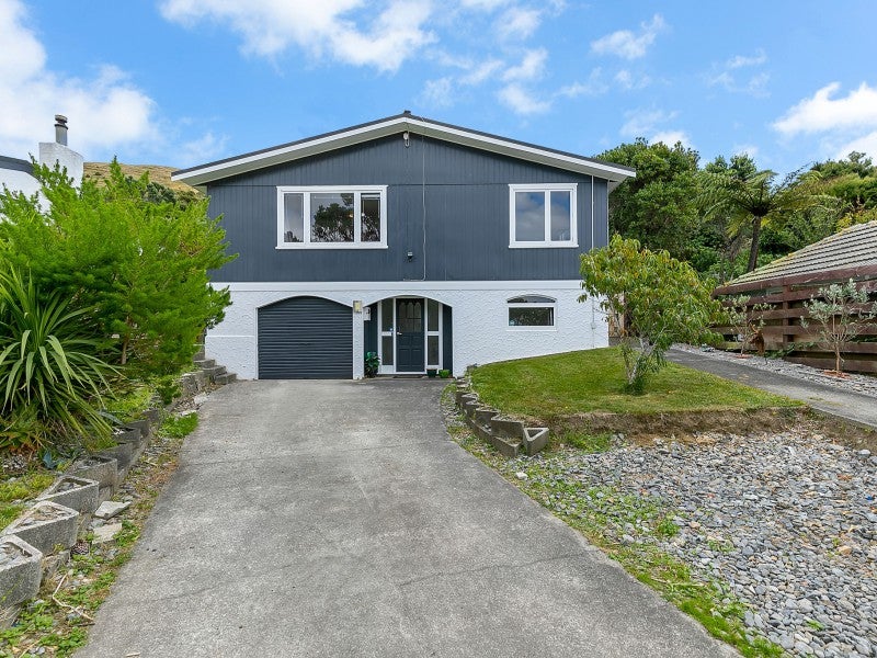 84 Rawhiti Road, Pukerua Bay, Porirua - Carousel 1
