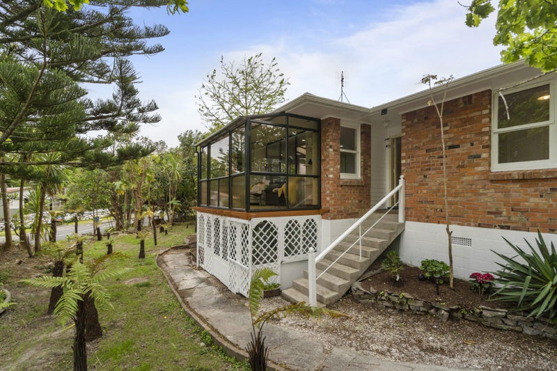 25 Paramu Avenue, Birkdale, Auckland - Carousel 2