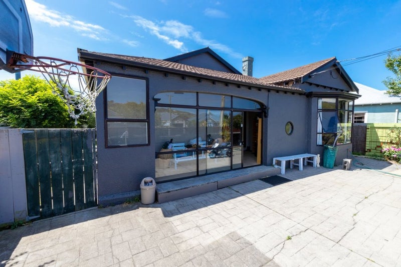 103 Hargest Crescent, Saint Clair, Dunedin - Carousel 1