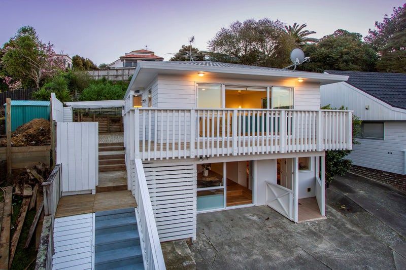 16 Winhall Rise, Remuera, Auckland - Carousel 1