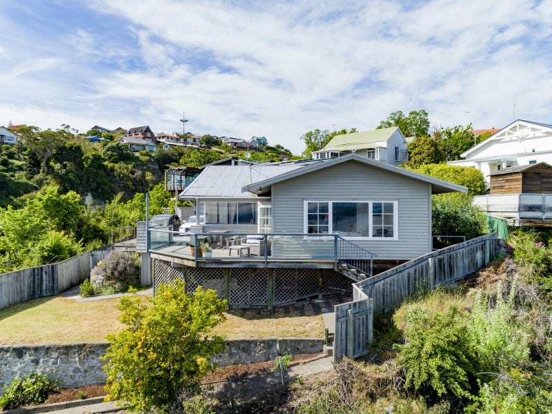 18 Milton Terrace, Hospital Hill, Napier - Carousel 1