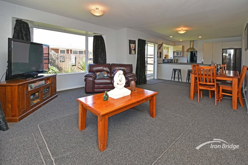 2/65 Tyrone Street, Belfast, Christchurch - Carousel 2