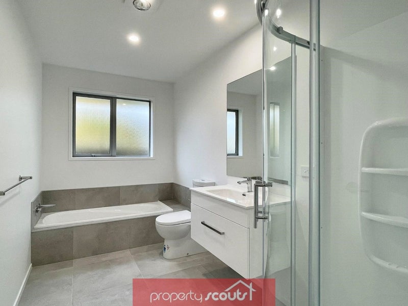 12 Wakefield Street, Welbourn, New Plymouth - Carousel 9