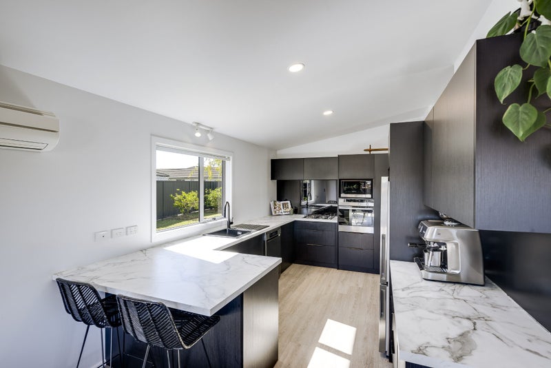 14 Pacific Avenue, Poraiti, Napier - Carousel 2