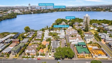 9/72 Kitchener Road, Milford, Auckland - Carousel 1