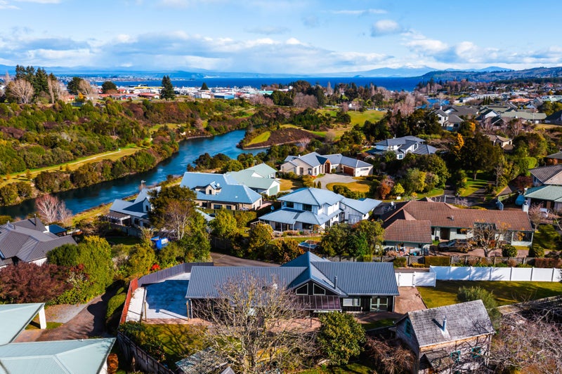29 Robinson Terrace, Rangatira Park, Taupo - Carousel 32