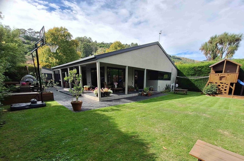 44 Bowenvale Avenue, Cashmere, Christchurch - Carousel 1