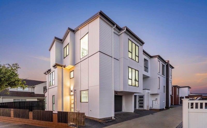 72A Taylor Street, Blockhouse Bay, Auckland - Carousel 1