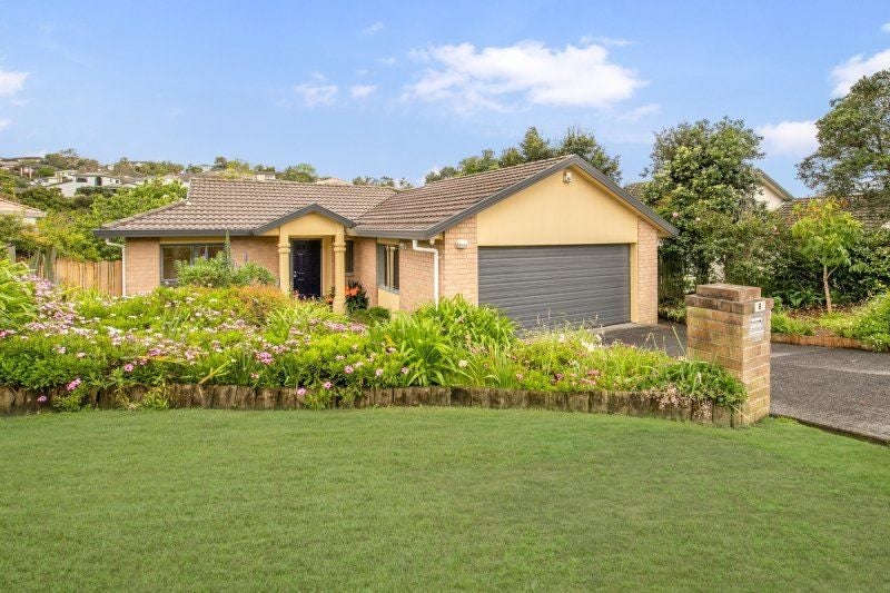 8 Carnmore Place, Torbay, Auckland - Carousel 1