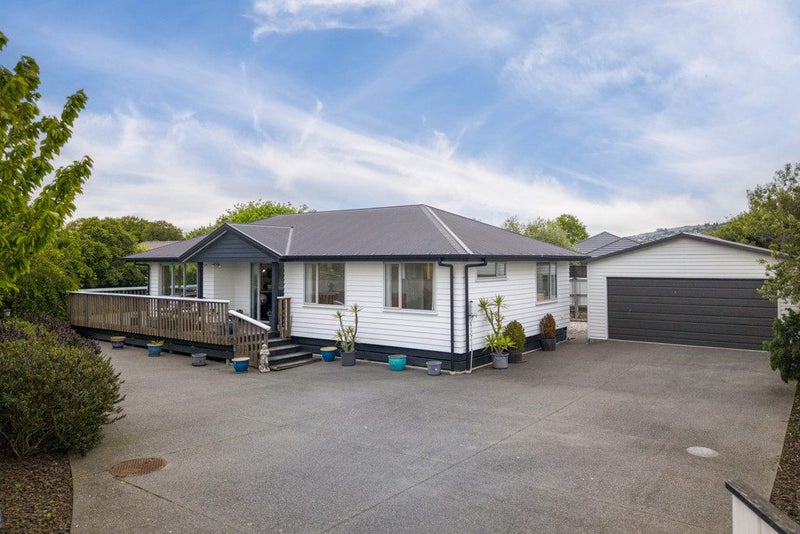 15 Lomond Place, Woolston, Christchurch - Carousel 1