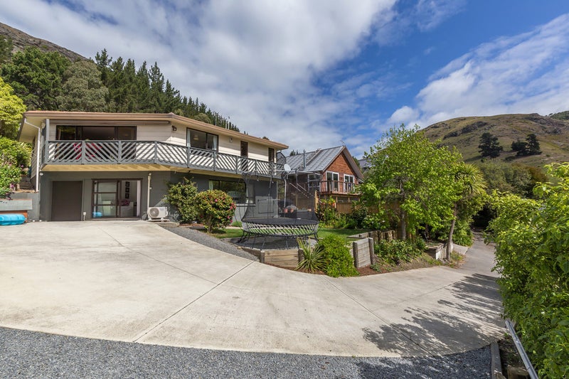 131 Sumnervale Drive, Sumner, Christchurch - Carousel 1