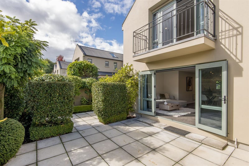 2/104 Papanui Road, Merivale, Christchurch - Carousel 2