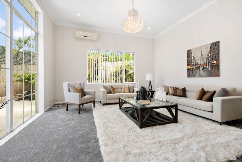 29 Cricklade Terrace, Windsor Park, Auckland - Carousel 2