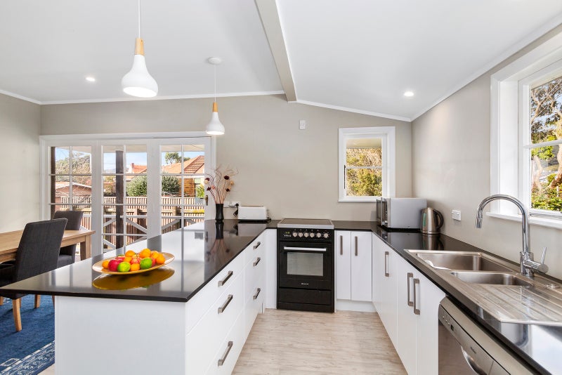 41 Mahoe Street, Hutt Central, Lower Hutt - Carousel 2