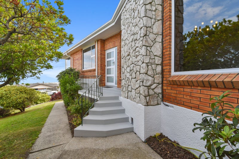 55 Mckerrow Street, Shiel Hill, Dunedin - Carousel 2