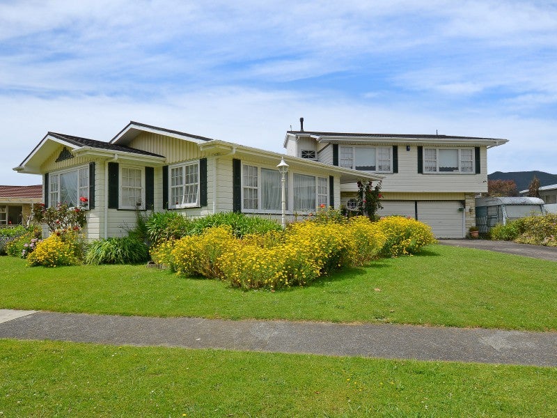 4 Orr Crescent, Hutt Central, Lower Hutt - Carousel 2