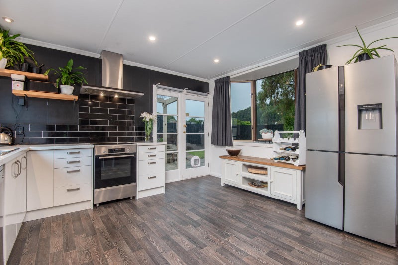 30 St Albans Street, Bradford, Dunedin - Carousel 2