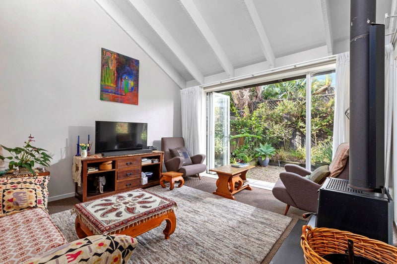 3/44 Stanley Point Road, Stanley Point, Auckland - Carousel 2