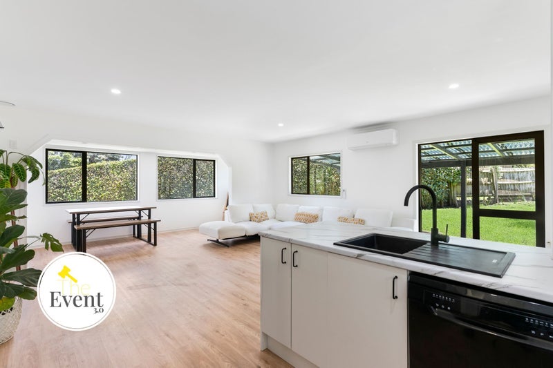 13A Hammond Avenue, Hatfields Beach, Orewa - Carousel 1