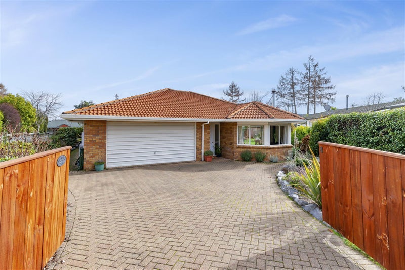 8 Antonia Place, Taupo - Carousel 2