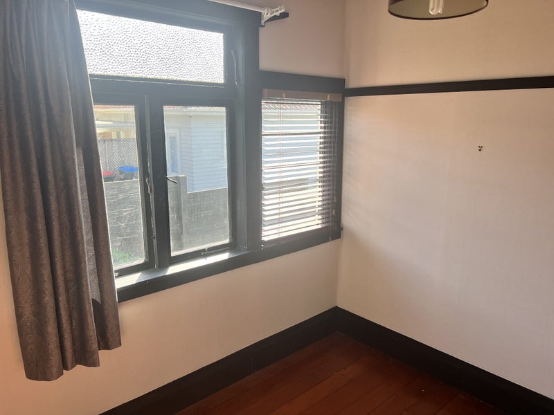 217 Queens Road, Panmure, Auckland - Carousel 12