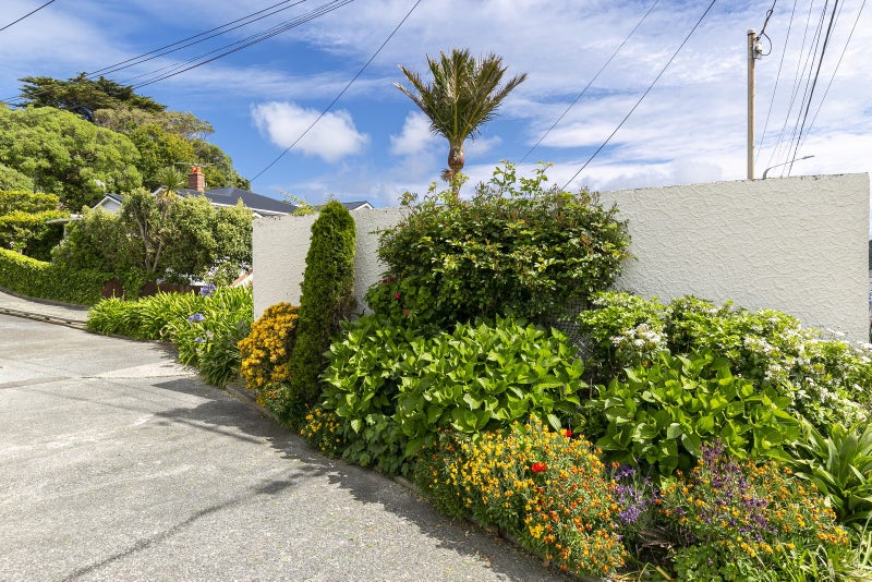 2/39 Waipapa Road, Hataitai, Wellington - Carousel 12