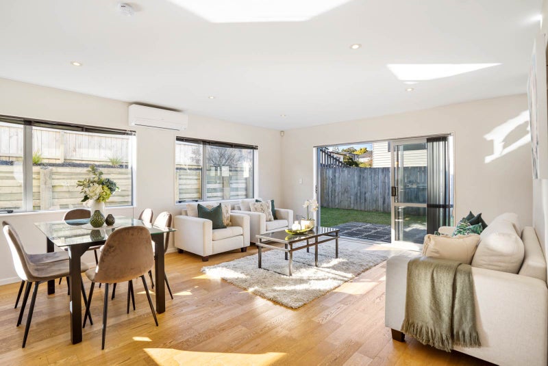 49 Exler Place, Avondale, Auckland - Carousel 2