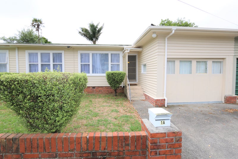 1A Fairlands Avenue, Waterview, Auckland - Carousel 1