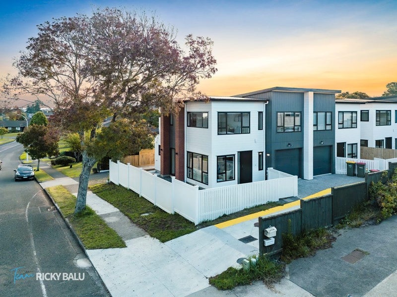 43A Mirrabooka Avenue, Botany Downs, Auckland - Carousel 2