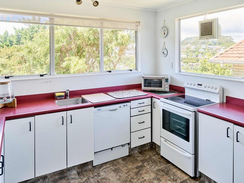 99 Kahu Road, Paremata, Porirua - Carousel 2