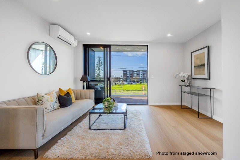 7/218 Lake Road, Northcote, Auckland - Carousel 2