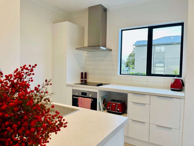3 Kitea Place, Mangere, Auckland - Carousel 2